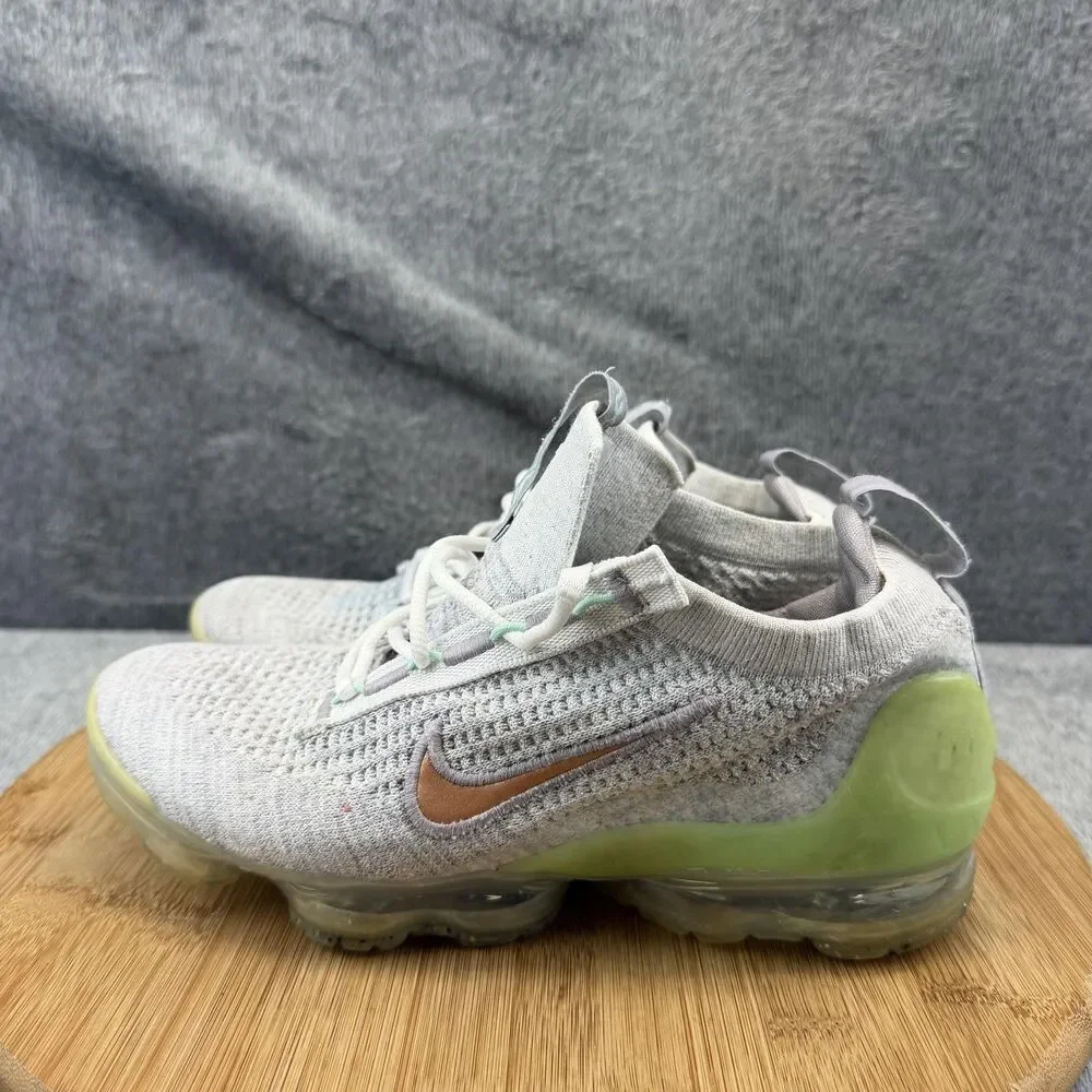 Nike VaporMax Shoes Boys Size 5Y Gray Knit Athletic Running Sneakers DB1550-008